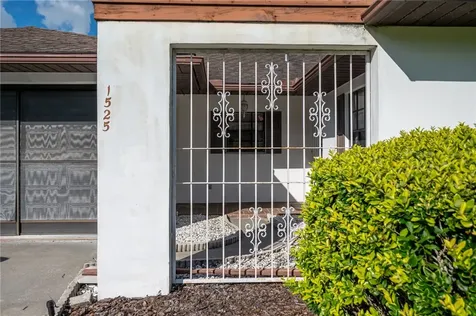 1525 33rd Avenue Vero Beach FL 32960