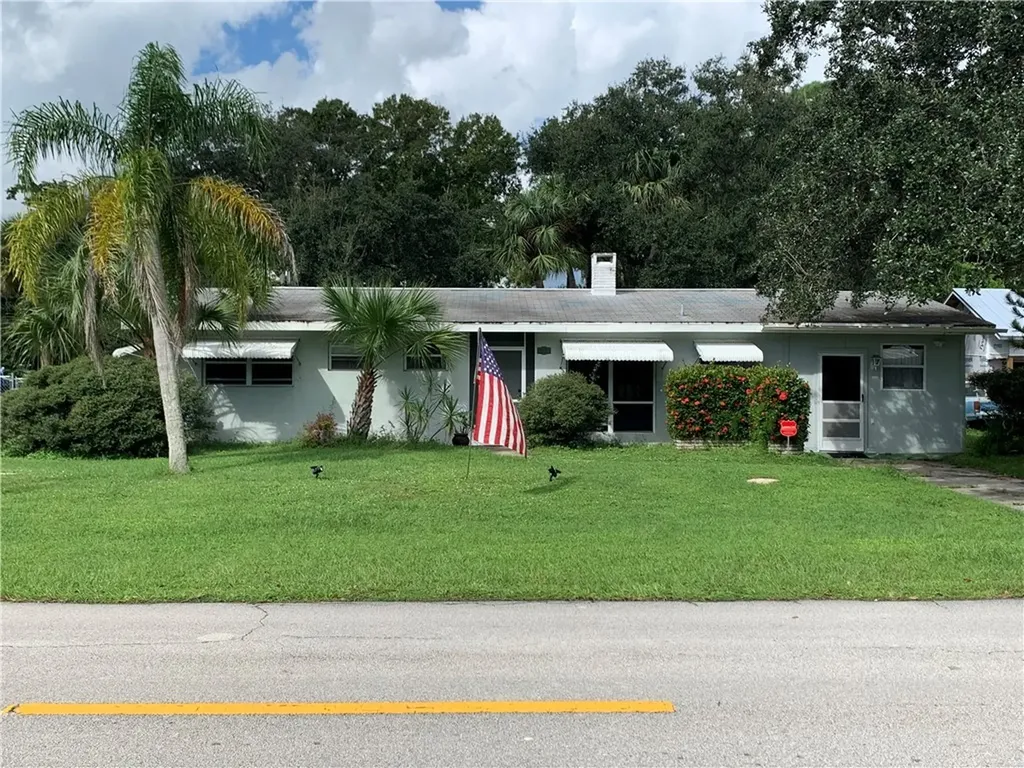 1725 24th Avenue Vero Beach FL 32960