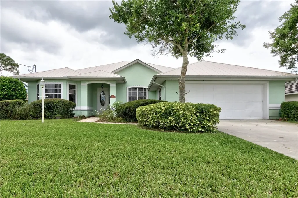 1827 Barber Street Sebastian FL 32958