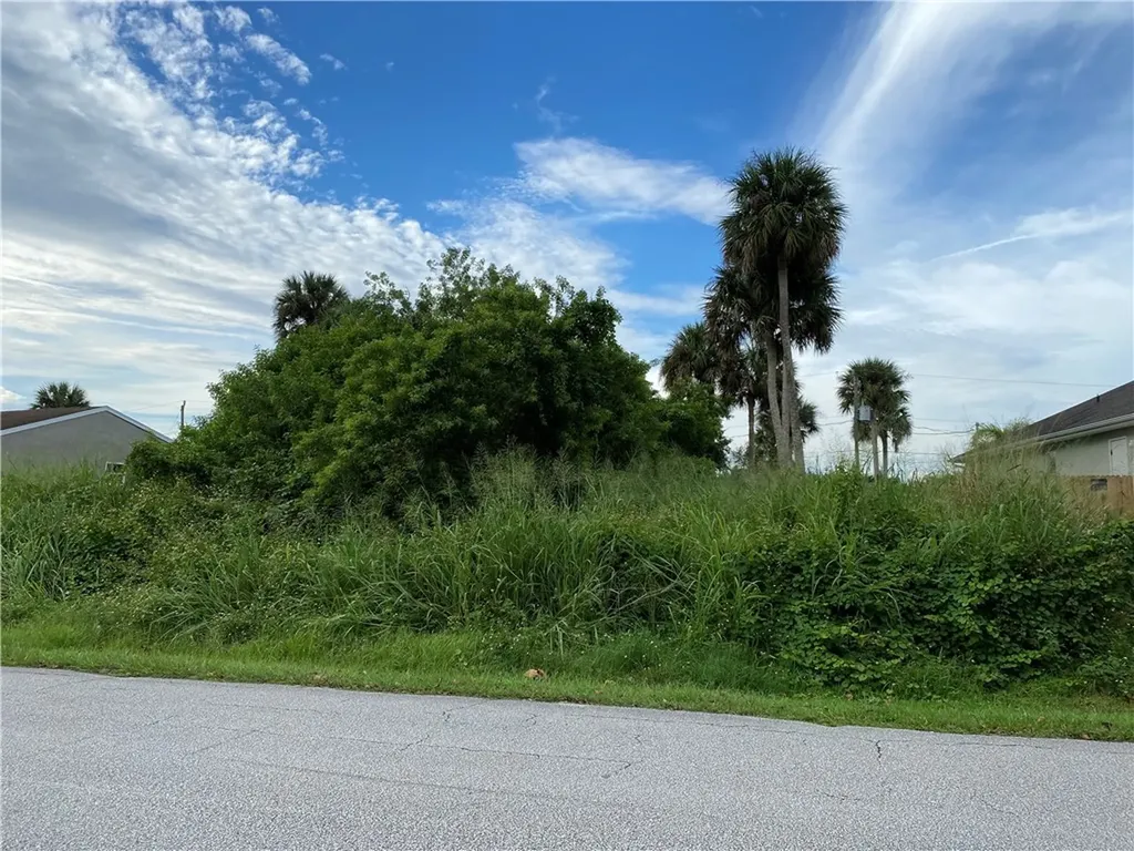 822 George Street Sebastian FL 32958