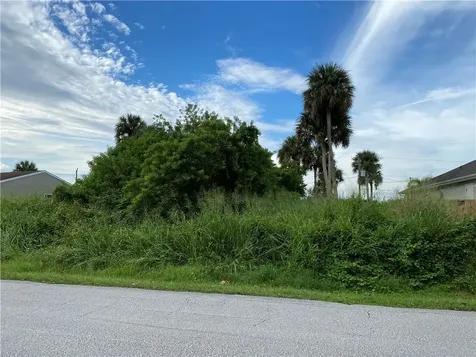 822 George Street Sebastian FL 32958