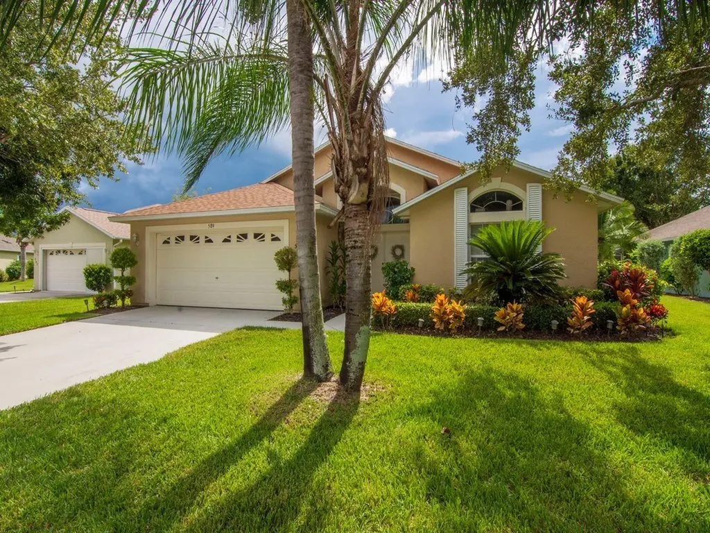 589 Redwood Court Sebastian FL 32958