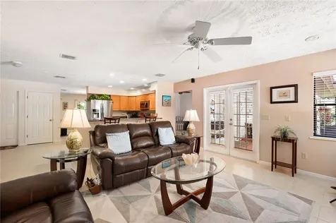 375 38th Square SW Vero Beach FL 32968