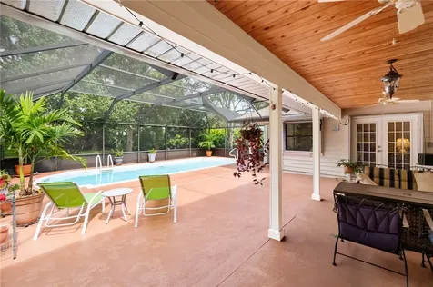 375 38th Square SW Vero Beach FL 32968
