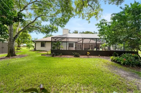 375 38th Square SW Vero Beach FL 32968