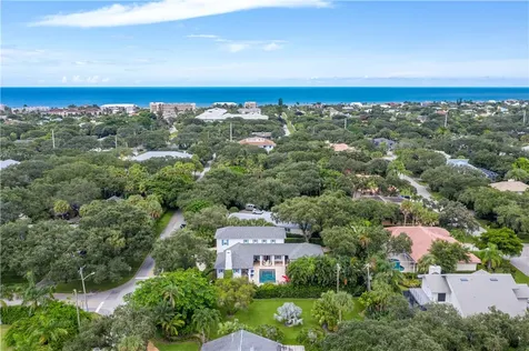 700 Lantana Lane Vero Beach FL 32963
