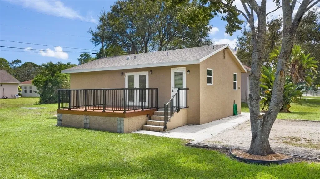1116 12th Court SW Vero Beach FL 32962