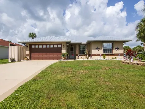 929 Crown Street Sebastian FL 32958