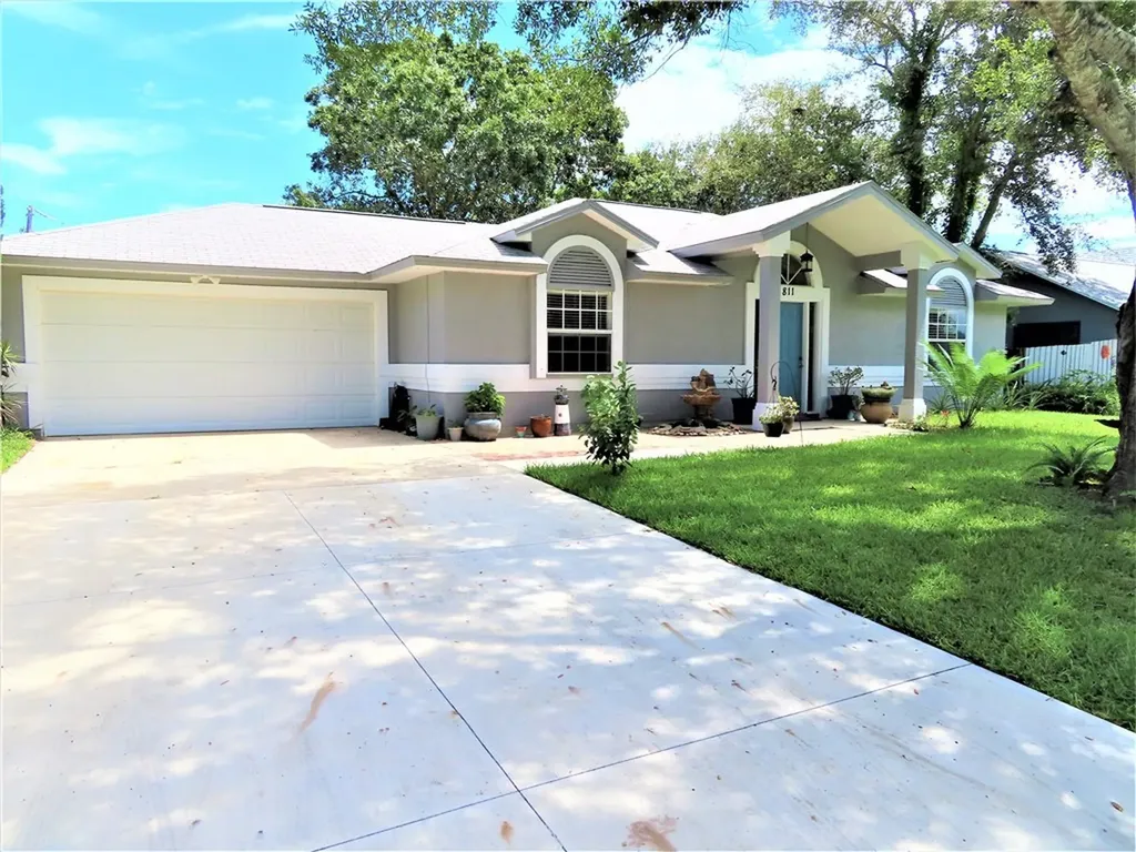 811 Dunn Terrace Sebastian FL 32958
