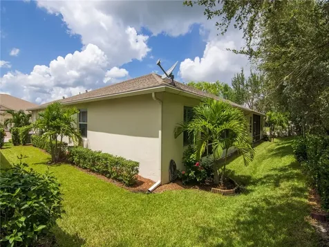 1862 Oak Grove Court Vero Beach FL 32966