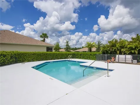 1862 Oak Grove Court Vero Beach FL 32966
