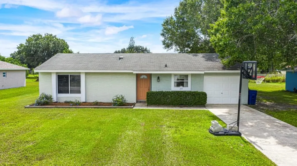 1445 23rd Place SW Vero Beach FL 32962