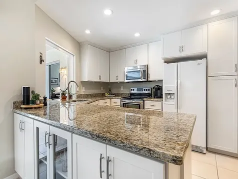 570 W Forest Trail Vero Beach FL 32962