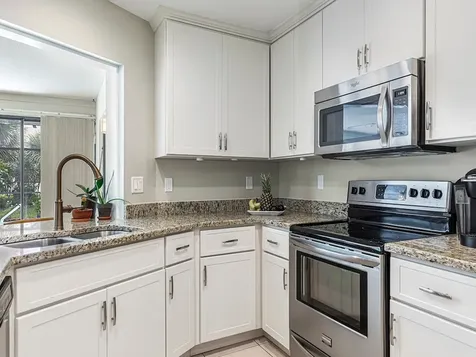 570 W Forest Trail Vero Beach FL 32962