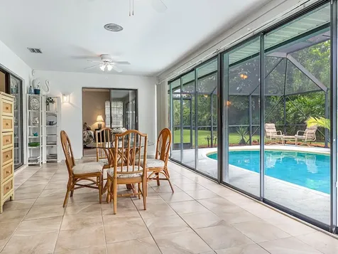 570 W Forest Trail Vero Beach FL 32962