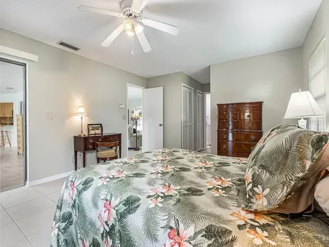 570 W Forest Trail Vero Beach FL 32962