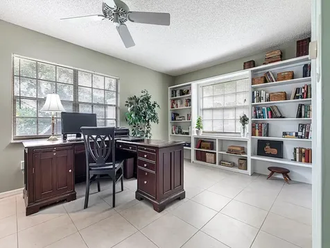 570 W Forest Trail Vero Beach FL 32962
