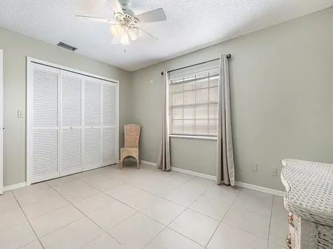 570 W Forest Trail Vero Beach FL 32962