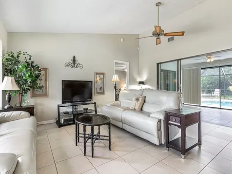 570 W Forest Trail Vero Beach FL 32962