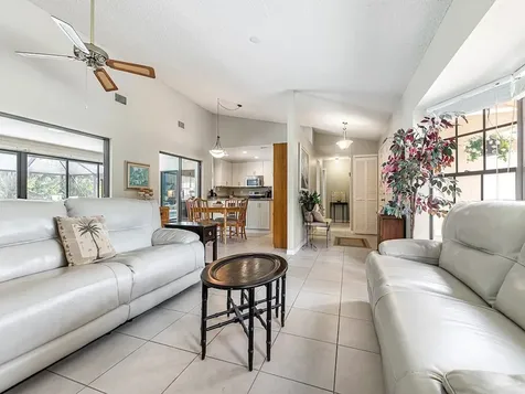 570 W Forest Trail Vero Beach FL 32962