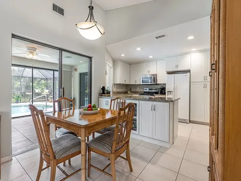 570 W Forest Trail Vero Beach FL 32962