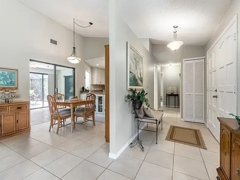 570 W Forest Trail Vero Beach FL 32962