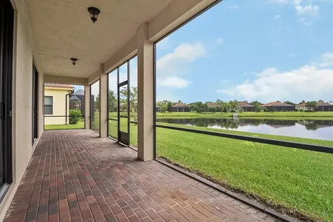 5550 49th Avenue Vero Beach FL 32967