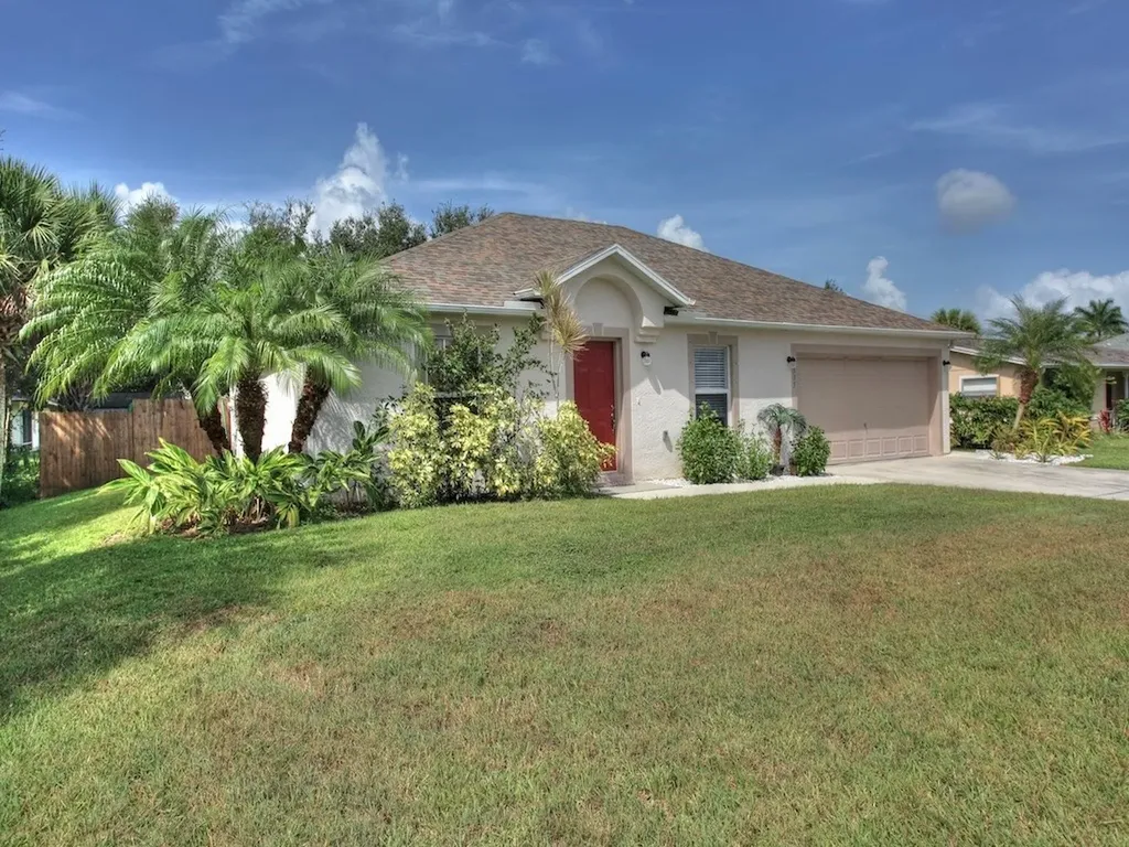1335 Teaberry Lane Sebastian FL 32958