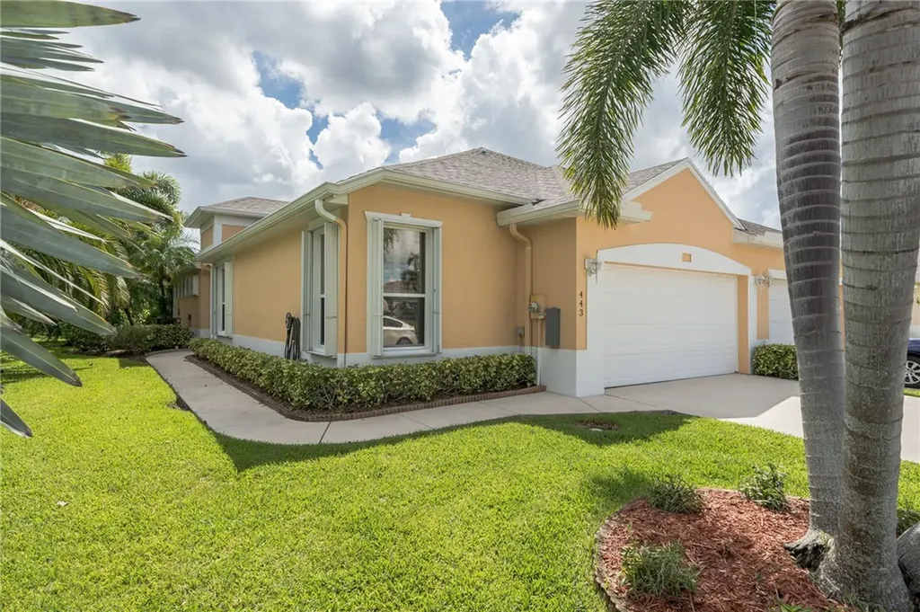 443 N Tangerine Square SW Vero Beach FL 32968