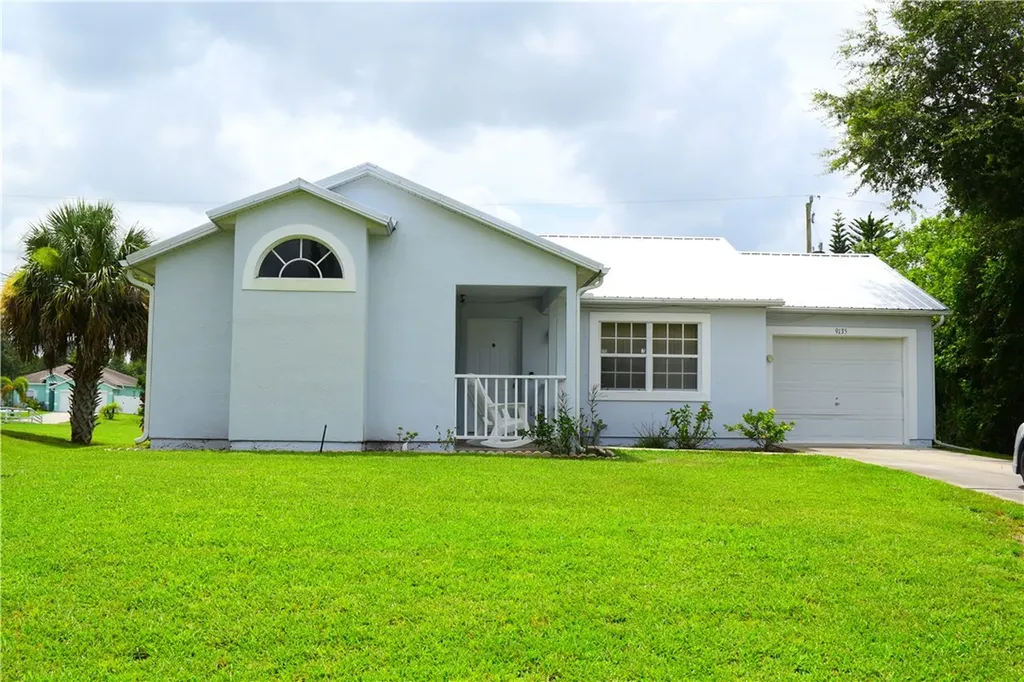 9135 100th Court Vero Beach FL 32967