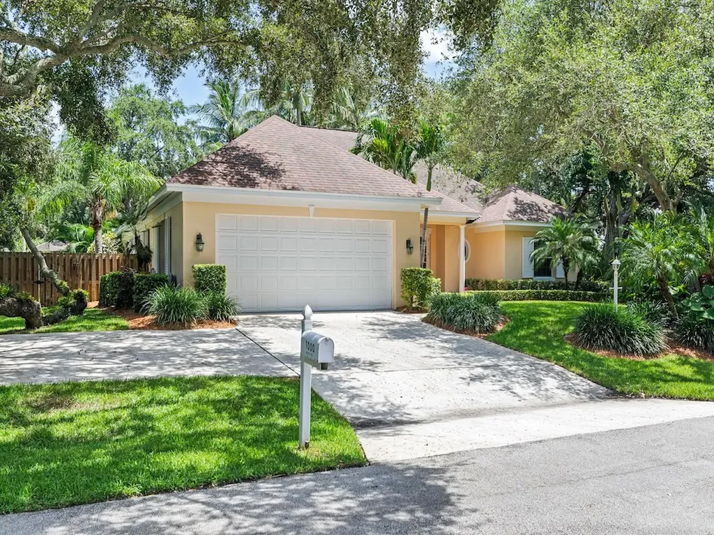 1000 Orchid Oak Drive Vero Beach FL 32963