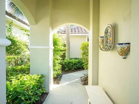 1676 Victoria Circle Vero Beach FL 32967