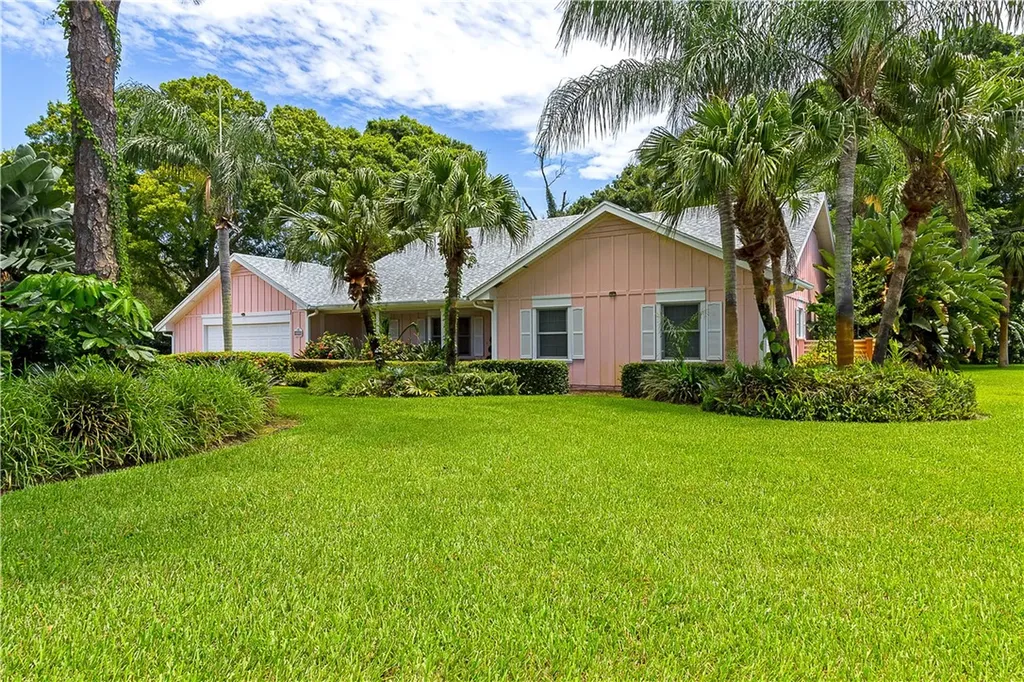 2320 Cordova Avenue Vero Beach FL 32960