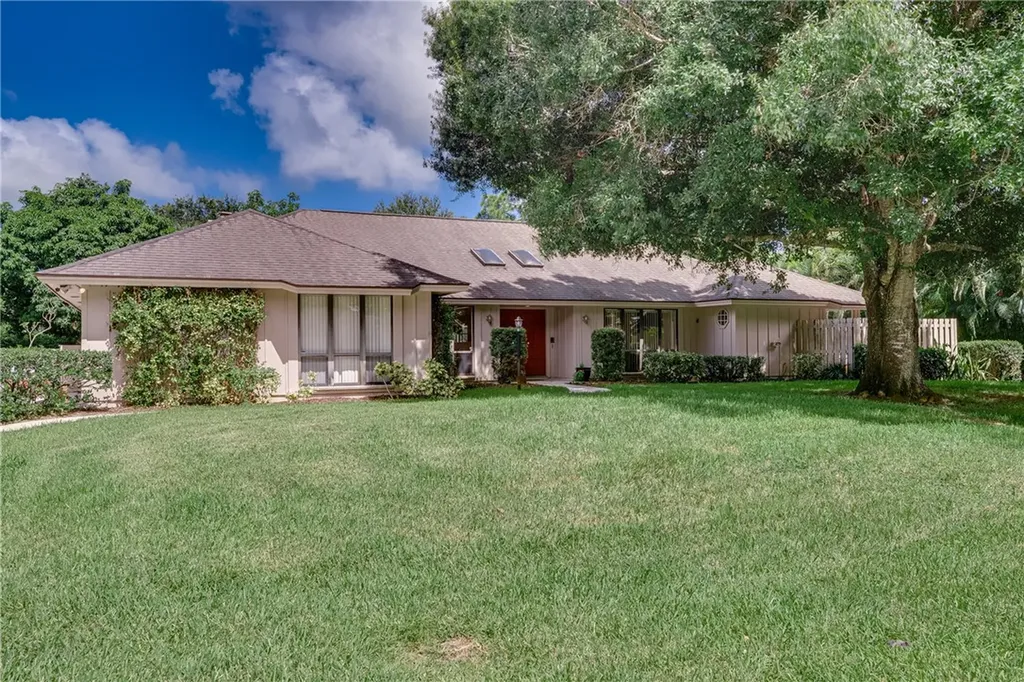 386 34th Court SW Vero Beach FL 32968