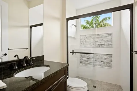 1700 Lake Club Court Vero Beach FL 32963