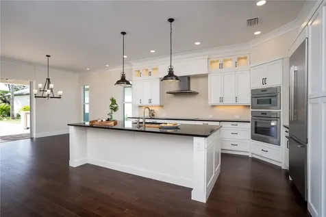 1700 Lake Club Court Vero Beach FL 32963