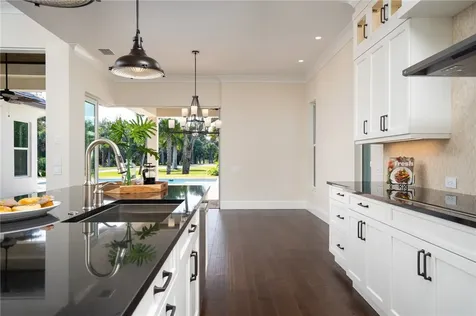 1700 Lake Club Court Vero Beach FL 32963