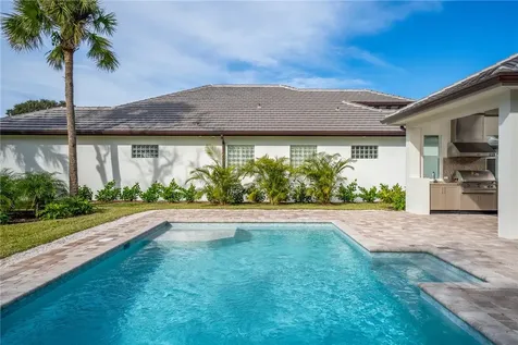 1700 Lake Club Court Vero Beach FL 32963