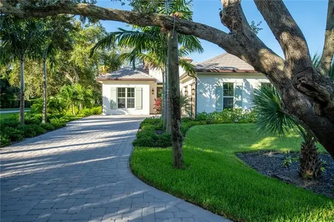 1700 Lake Club Court Vero Beach FL 32963