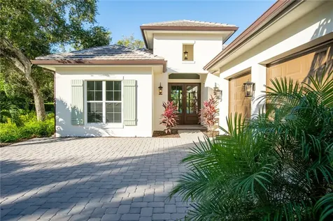 1700 Lake Club Court Vero Beach FL 32963