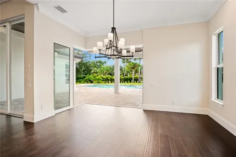 1700 Lake Club Court Vero Beach FL 32963