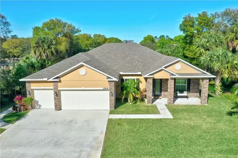 2506 Madewood Drive Fort Pierce FL 34981