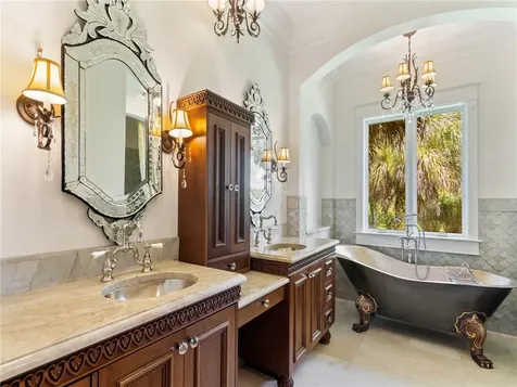 6150 8th Street Vero Beach FL 32968