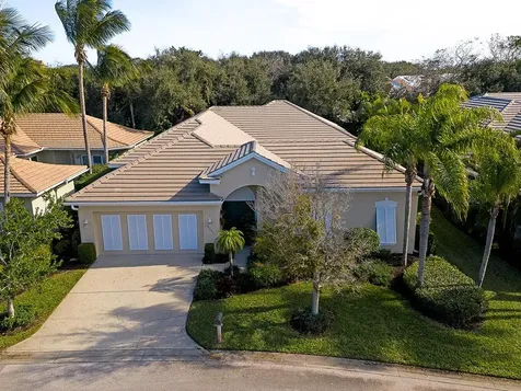 9040 Englewood Court Vero Beach FL 32963