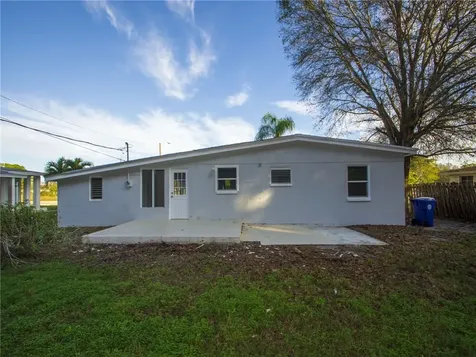 329 21st Road SW Vero Beach FL 32962