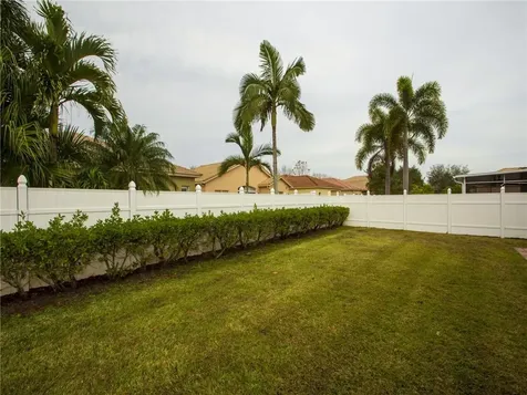 5515 Place Lake Drive Fort Pierce FL 34951