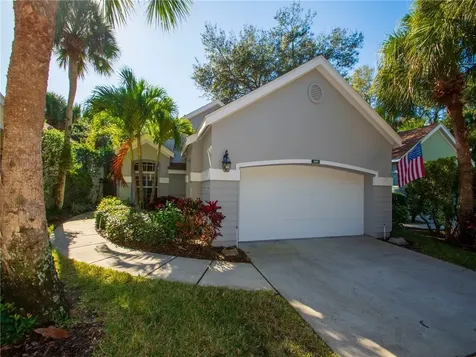 8805 Lakeside Circle Vero Beach FL 32963