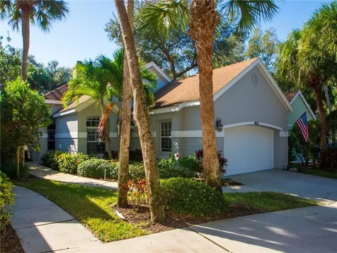 8805 Lakeside Circle Vero Beach FL 32963