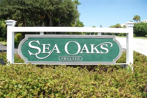 8805 Lakeside Circle Vero Beach FL 32963