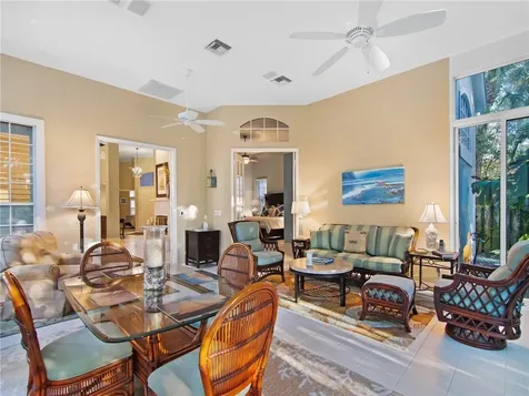 8805 Lakeside Circle Vero Beach FL 32963